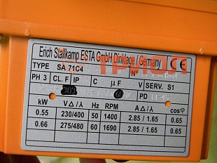 Привод 0,55кВт 230/400В 50Гц AM5 б/сенсора с пульт/упр AMX. Код 37-96-9526